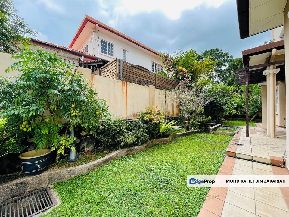 (Fully Renovated) SEMI D 3 STOREY HOUSE JALAN KUARZA SEKSYEN 7 SHAH ALAM, Selangor, Shah Alam