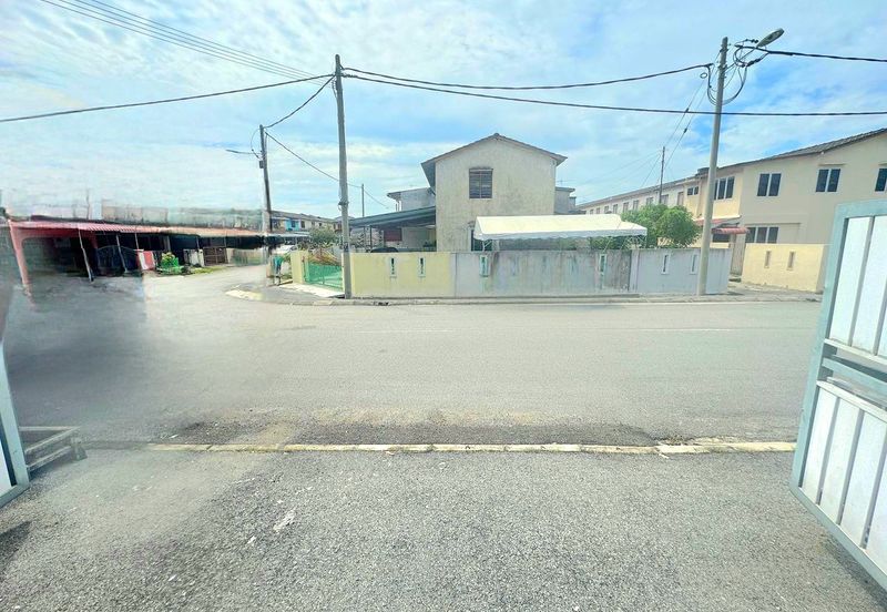 DESA LAHAT SRI -WANG