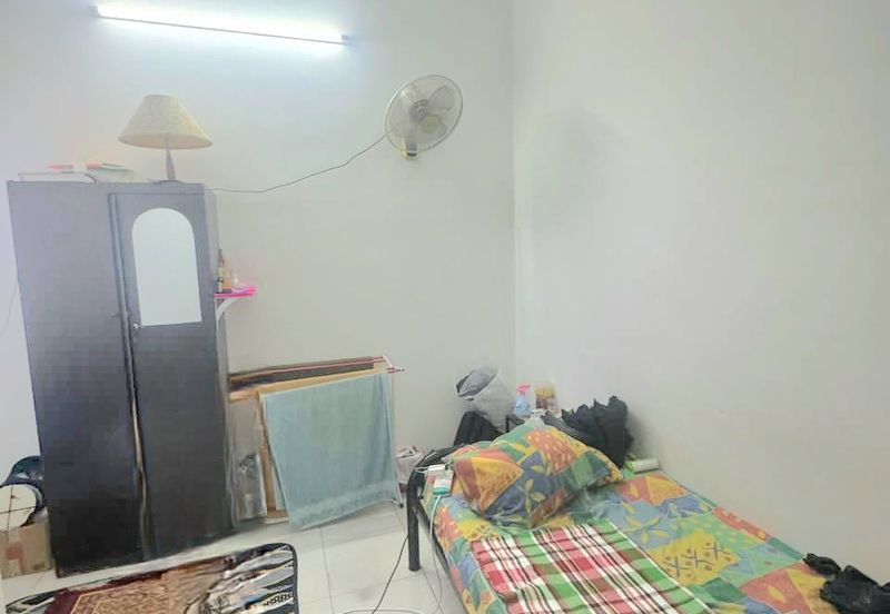 DESA LAHAT SRI -WANG