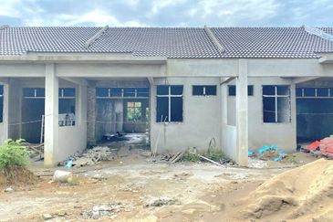 (Zero Deposit) Projek Perumahan Teres Setingkat Taman Jelatok Tanah Merah, Kelantan.