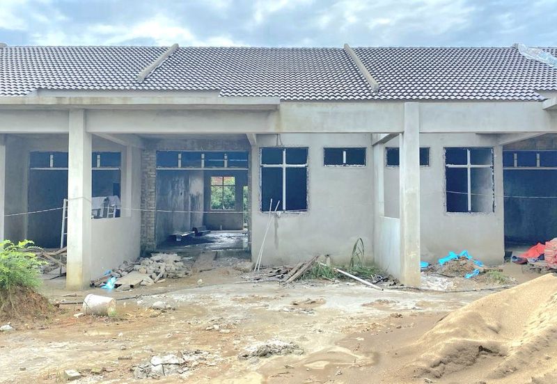 (Zero Deposit) Projek Perumahan Teres Setingkat Taman Jelatok Tanah Merah, Kelantan.