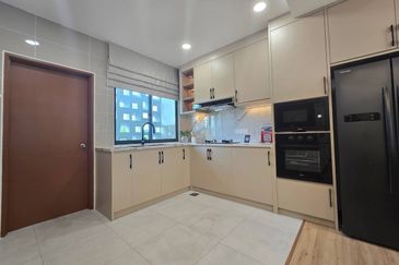 Double Storey Townhouse Aludra Residence Cyberjaya Persiaran Cyber Valley 3 For Sale