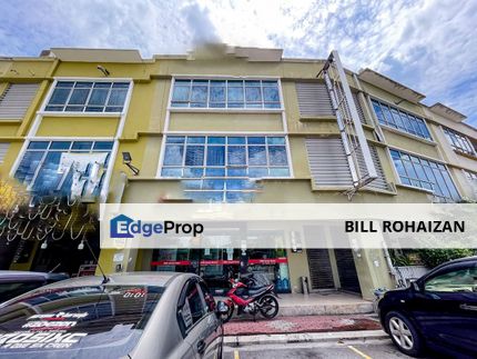 FACING OPEN RENOVATED 3Storey Shop Lot Seksyen 9 Bandar Baru Bangi PRIME AREA, Selangor, Bangi