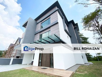 3 Storey Bungalow Monterez Golf Resort Shah Alam, Selangor, Shah Alam