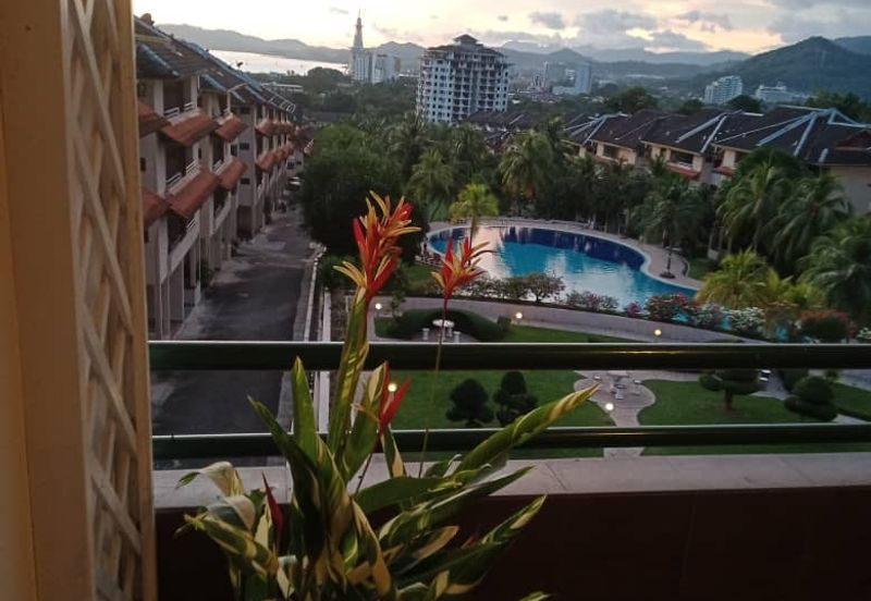 Seaview from Balcony and 5 mins to Kuah Jetty