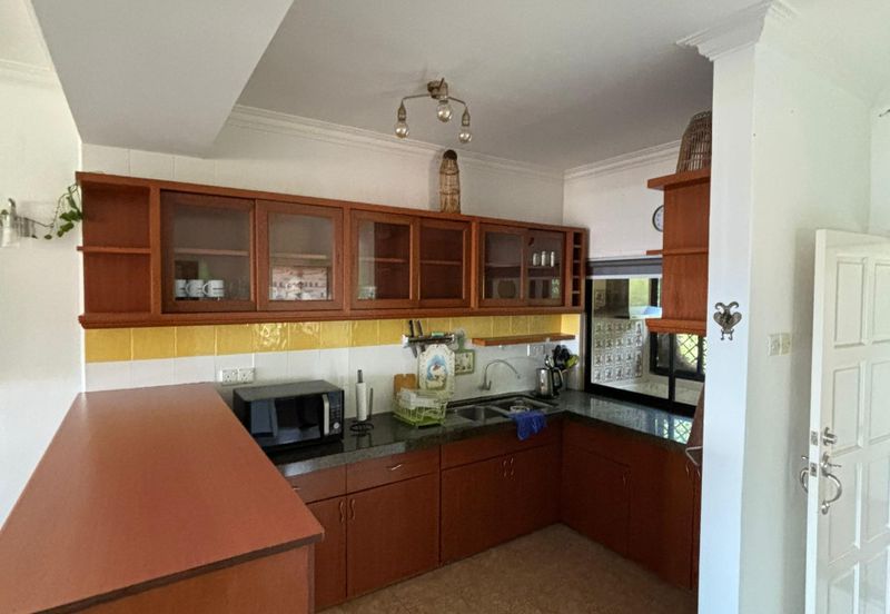 Seaview from Balcony and 5 mins to Kuah Jetty