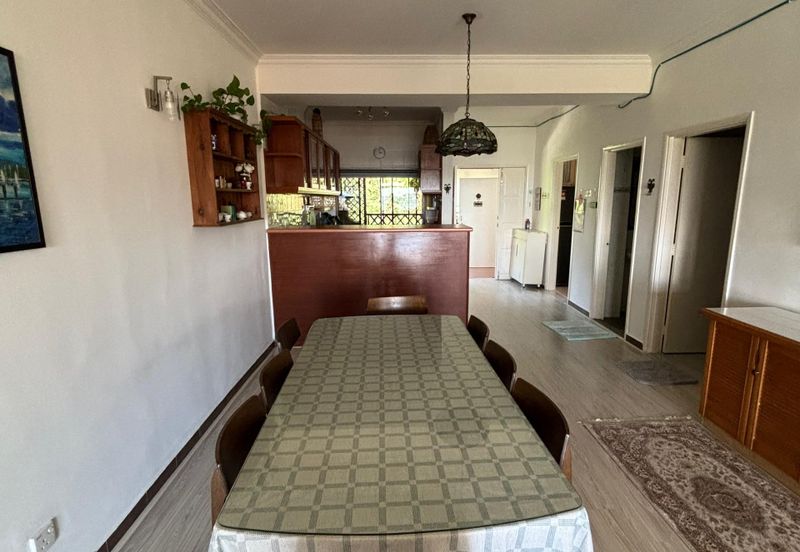 Seaview from Balcony and 5 mins to Kuah Jetty