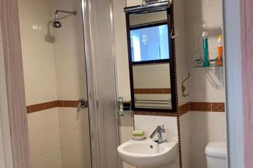 Seaview from Balcony and 5 mins to Kuah Jetty