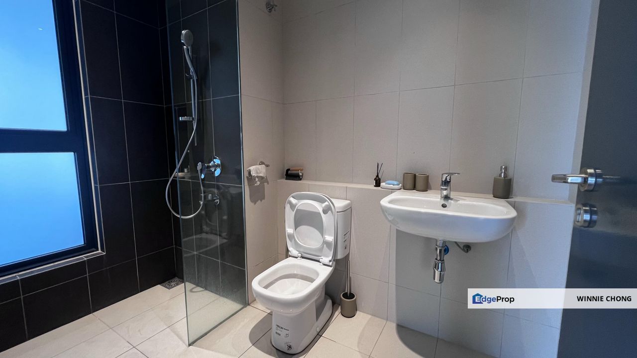 Corner unit facing TRX, KLCC and Merdeka 118, Kuala Lumpur, Kampung Pandan