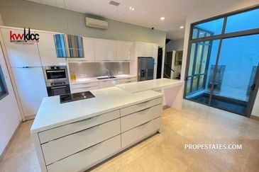 The Residence, Mont Kiara