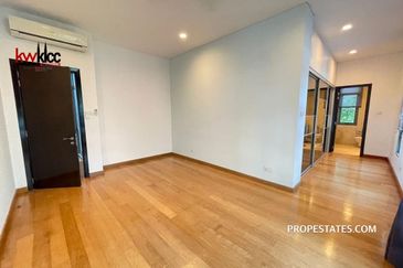 The Residence, Mont Kiara