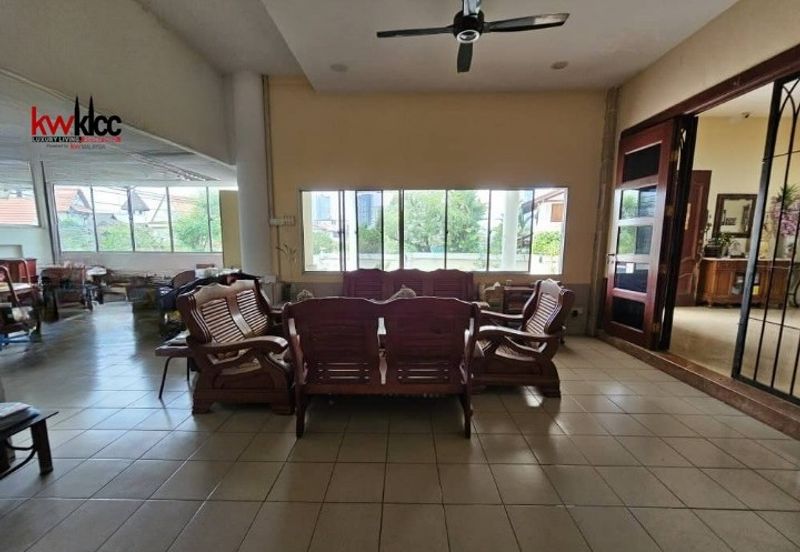 3 storey Bungalow with extemnsion facing KLCC, PNB118 and TRX for Sale