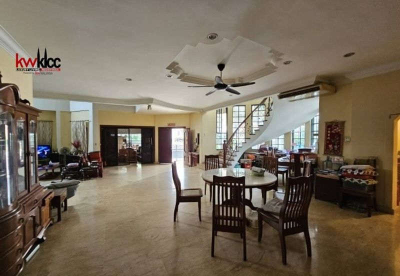 3 storey Bungalow with extemnsion facing KLCC, PNB118 and TRX for Sale