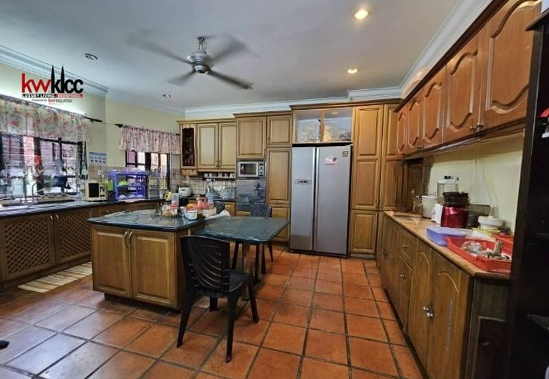 3 storey Bungalow with extemnsion facing KLCC, PNB118 and TRX for Sale