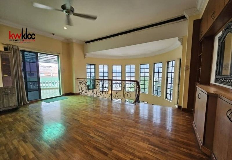 3 storey Bungalow with extemnsion facing KLCC, PNB118 and TRX for Sale