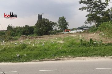 13 mins to Subang Jaya