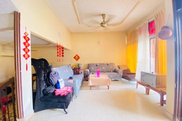 Happy Garden👮Gate & Guarded, 2 Storey Terrace House For Sale@ Taman Bukit Aman