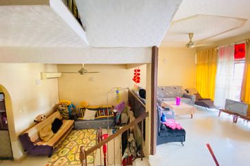 Happy Garden👮Gate & Guarded, 2 Storey Terrace House For Sale@ Taman Bukit Aman