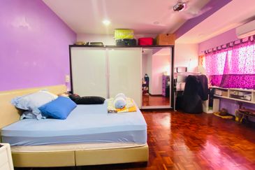 Happy Garden👮Gate & Guarded, 2 Storey Terrace House For Sale@ Taman Bukit Aman