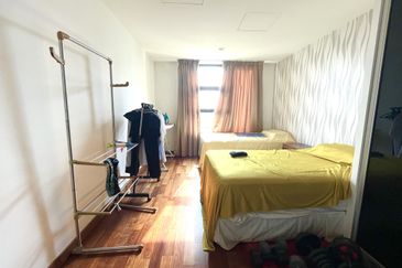 Papillon Desahill Condominium