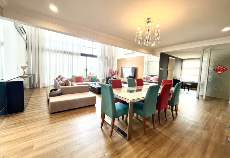 Papillon Desahill Condominium