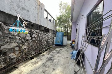 CORNER🏡2 Storey Terrace House For Sale @Taman Desa