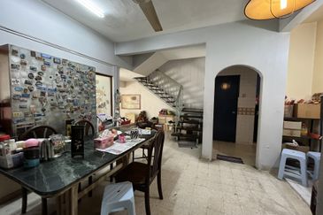 CORNER🏡2 Storey Terrace House For Sale @Taman Desa