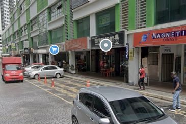 Parklane OUG Service Apartment