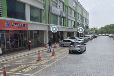 Parklane OUG Service Apartment