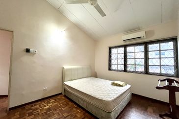 Move-in Condition 2 Storey Terrace For Sale@ Taman Bukit Desa