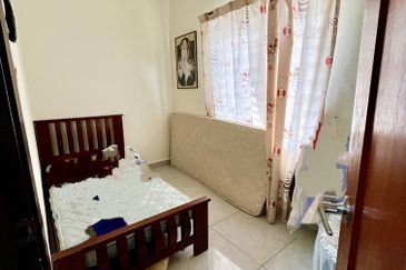 Renovated & Extended 2 Storey Endlot Terrace House For Sale, Taman OUG