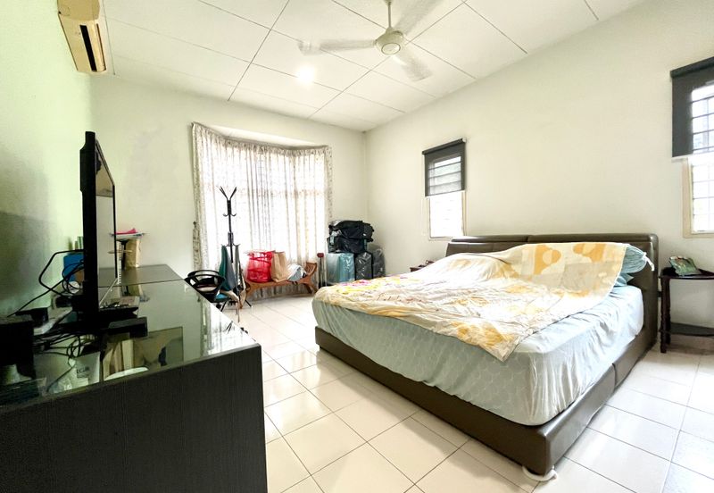 Freehold 3-Storey Corner Terrace @Taman Sungai Sering蕉赖9英里诗宁花苑 near Taman Suntex, Batu 9 For Sale