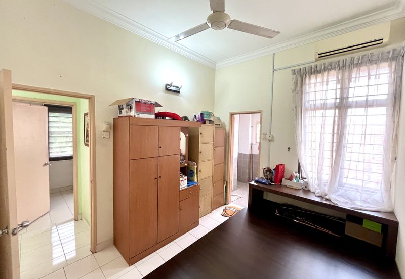 Freehold 3-Storey Corner Terrace @Taman Sungai Sering蕉赖9英里诗宁花苑 near Taman Suntex, Batu 9 For Sale