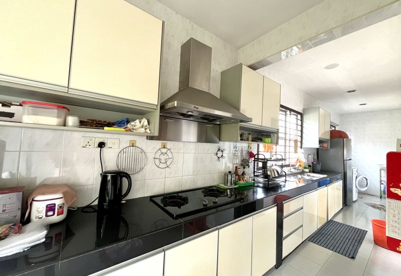 Freehold 3-Storey Corner Terrace @Taman Sungai Sering蕉赖9英里诗宁花苑 near Taman Suntex, Batu 9 For Sale