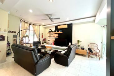 Freehold 3-Storey Corner Terrace @Taman Sungai Sering蕉赖9英里诗宁花苑 near Taman Suntex, Batu 9 For Sale