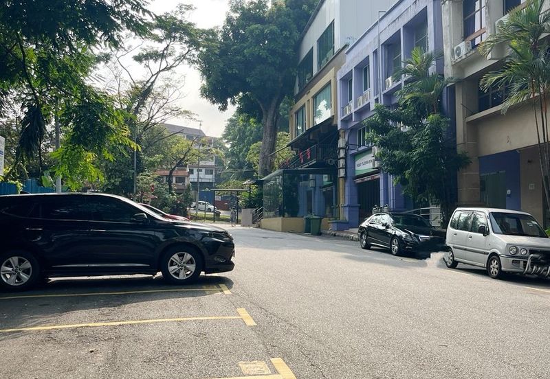 Taman Desa Business Park