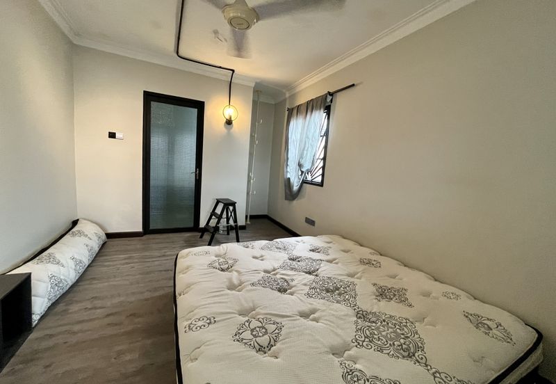 Taman Taynton (Taynton View)