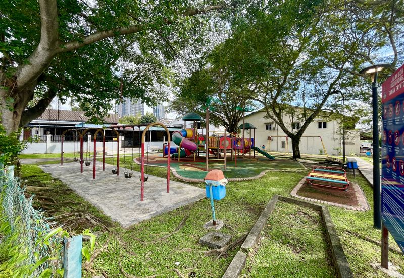 Taman Taynton (Taynton View)