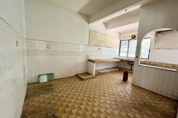 2 Storey Terrace 22 x 85@ Taman Desa