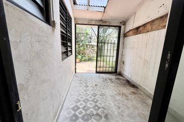 2 Storey Terrace 22 x 85@ Taman Desa