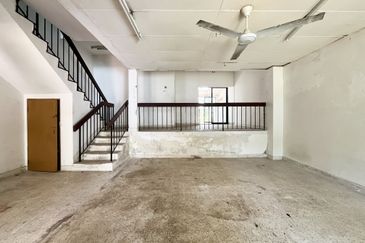 2 Storey Terrace 22 x 85@ Taman Desa