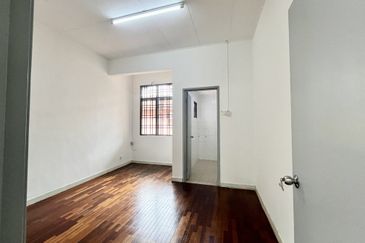 Canal Gardens, Kota Kemuning