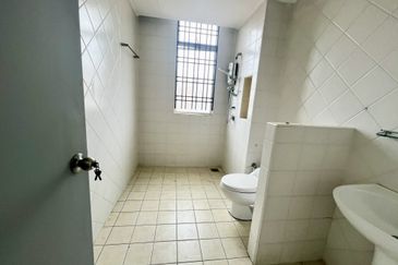 Canal Gardens, Kota Kemuning