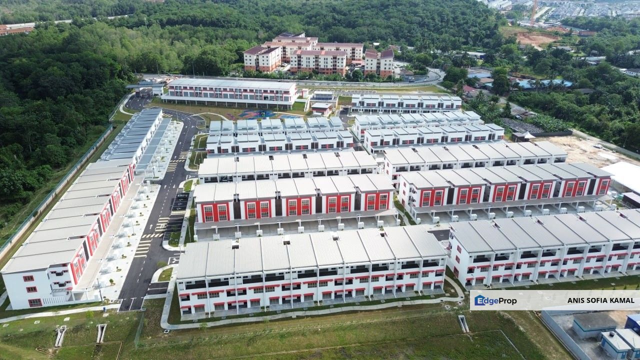 KEDAI PEJABAT - BARU SIAP, DEPAN JALAN BESAR, Selangor, Puchong South