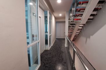 East Residence @ KLGCC