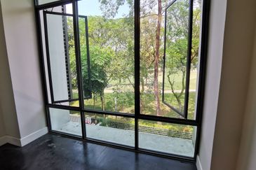 East Residence @ KLGCC