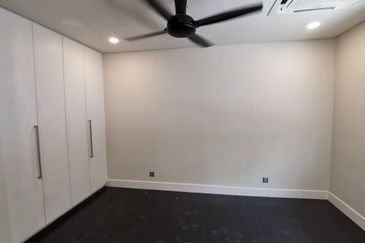 East Residence @ KLGCC