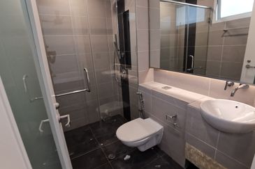 East Residence @ KLGCC