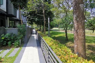 East Residence @ KLGCC