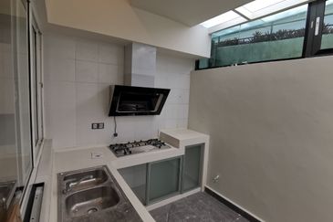 East Residence @ KLGCC